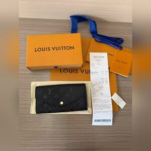Louis Vuitton Sarah Wallet